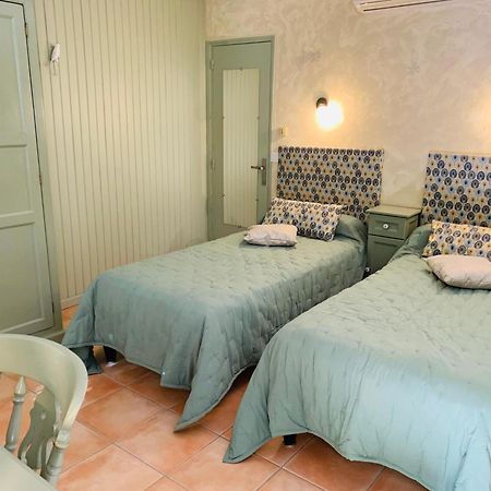 Logis Hotel Restaurant Hostellerie De La Tour Fontvieille Εξωτερικό φωτογραφία
