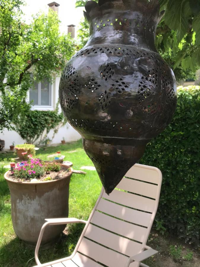 Logis Hotel Restaurant Hostellerie De La Tour Fontvieille Εξωτερικό φωτογραφία